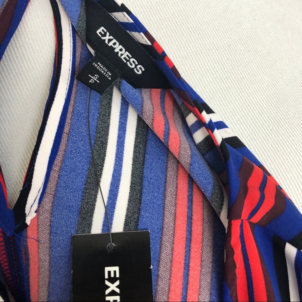 NEW Express Vertical Striped Top Blouse - Picture 6 of 6